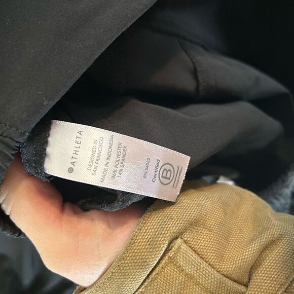 Athleta Chelsea utility jogger in black size 4 - Picture 7 of 8